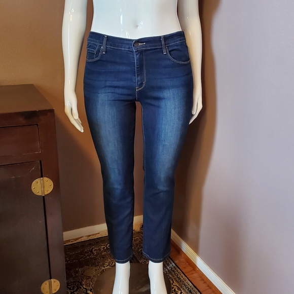 LEVIS 505 Straight mid rise jeans size 16 - Picture 1 of 5